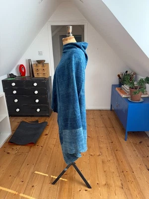 Beautiful African indigo mossi cloth shawl poncho - vintage - Image 1 of 4