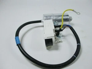 1PCS Frigorifero Compressore Avviamento 5UF Condensatore Avviamento TY-QZ-109-02 Avviamento - Foto 1 di 3