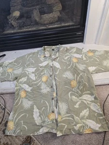 Tommy Bahama Shirt Men's Large 100% Silk Pineapple Collar Hawaiian Floral Size L - Picture 1 of 10