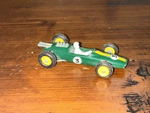Vintage Lesney Matchbox  No 19 Green Lotus Racing Car w/Driver - Picture 1 of 6