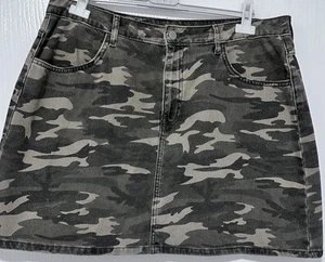 Ladies Camouflage Denim Skirt Size 18 π - Picture 1 of 3