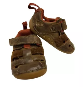 Clarks First Shoes Size 2 Toddler Brown Leather Red trim 17.5W Baby Infant - Picture 1 of 6