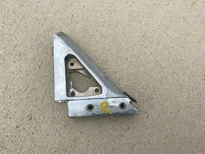 1077250830 FRONT Right Window Guide 280SL 350SL 450SL 500SL 450SLC 380SL 380SLC - Picture 1 of 2