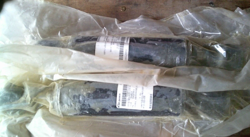 2 HUMVEE HUMMER H1 12K AMORTECEDORES DIANTEIROS OU TRASEIROS ASORBERS 2510-01-422-2818 - Imagem 1 de 1