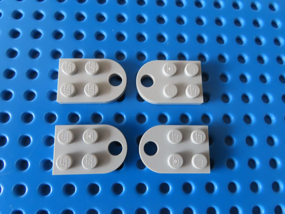 LEGO 4 x Kupplung Platte   3x2 abgerundet mit Loch 3176 neu hellgrau - Bild 1 von 1