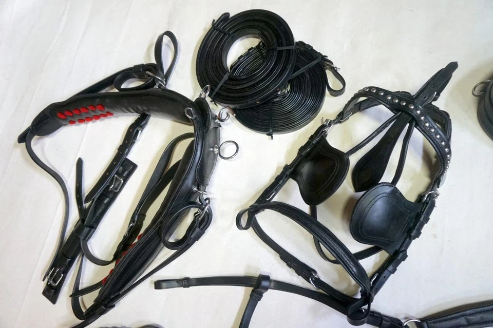 Eco Horse Driving Cart Black Leather Harness Saddle, Breastplate style Ltd Stock - Image 1 of 1