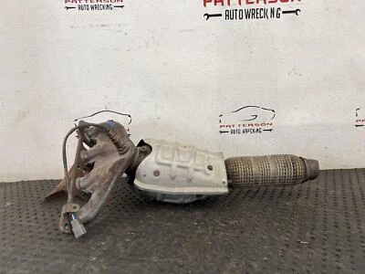 Nissan Rogue Sport 2020 colector de escape Foto 1 de 4