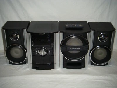 Sistema estéreo SHARP modelo CD-SW340 Cassette AM/FM 5 discos CD X-Bass (TAL CUAL) Foto 1 de 4