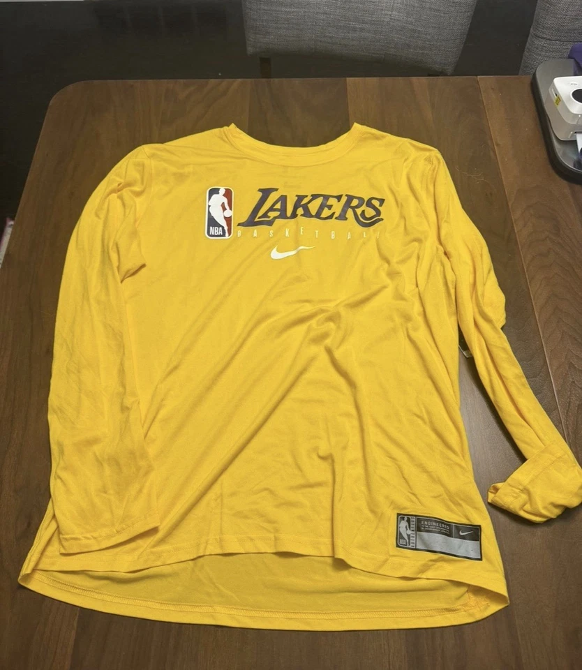 Футболка тренировочная выпущенная игроком Nike NBA Los Angeles Lakers белая размер  - Изображение 1 из 4