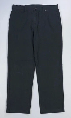 Pantalones de corte de jean de corte clásico tecnológico para todas las estaciones Dockers grandes y altos 44x34 para hombre Foto 1 de 4