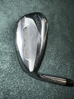 Cuña de arena Ping Glide 3.0 56°/12 punto negro zurdo 35,75′′ Foto 1 de 4