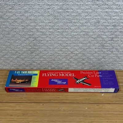 Kit modelo de aeronave Dumas 206 17-1/2" envergadura F-82 Twin Mustang borracha Pwd - Imagem 1 de 4