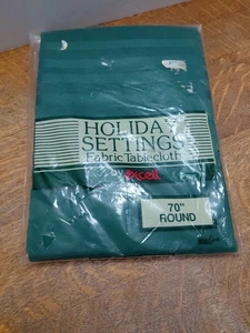 Ex-cell 70" Round Green Fabric Table Cloth - Picture 1 of 8