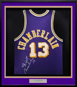 Lakers Wilt Chamberlain Autographed Framed Jersey PSA/DNA & Beckett AE20862 - Picture 1 of 6