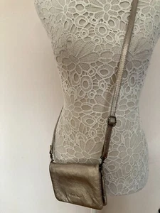white stuff silver leather small cross body bag - Picture 1 of 8