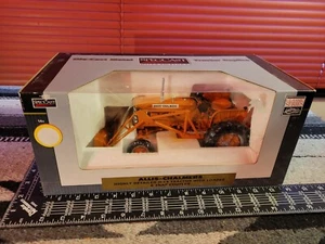 Allis Chalmers D-14 w/Loader 1/16 diecast farm tractor replica by SpecCast - Picture 1 of 6