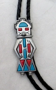 Vintage silberfarbene Türkis & Koralle Kachina Southwest Bolokrawatte signiert J. Ritter - Bild 1 von 4
