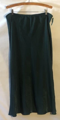 Maurices Womens XXL Lightweight Emerald Green Long Silky Skirt Pull On Maxi Slit - Image 1 of 4