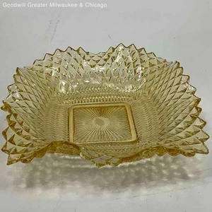 Vintage Diamond Point Ruffle Edge Sqaure Glass Candy Dish - Picture 1 of 4