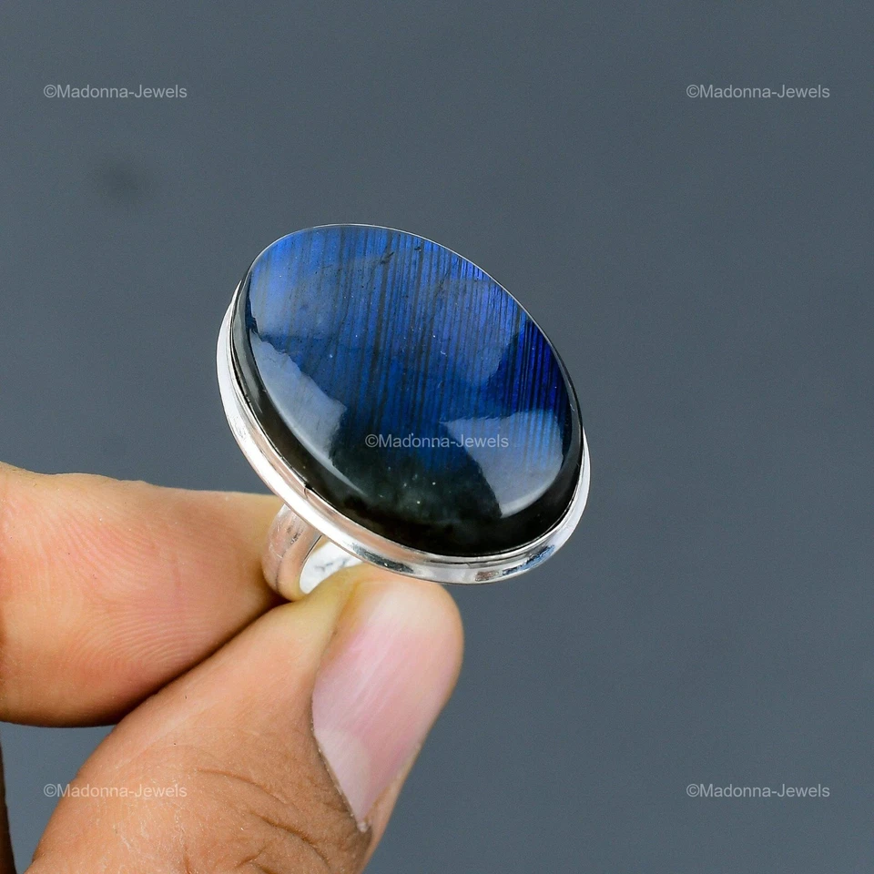 Venta de San Valentín Ovalado Piedra Labradorita Artesanal Esposa Anillo Plata de Ley 925 Foto 1 de 4