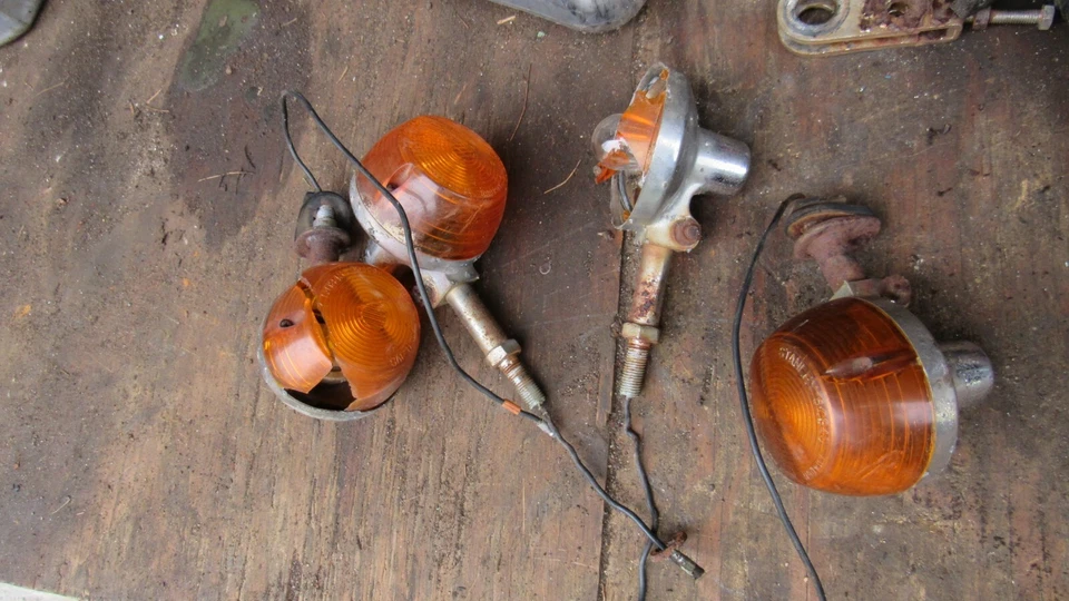 1971 Honda Cl175 sinais de seta esquerda direita dianteira traseira - Imagem 1 de 1