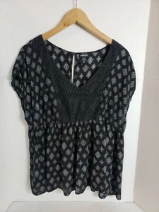 Torrid Women's Black White Geometric Sleeveless Top, 0 - Picture 1 of 7