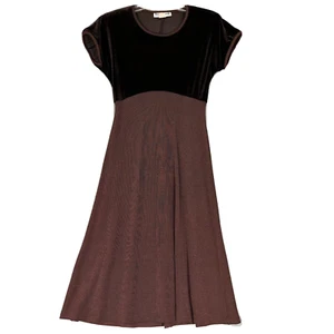 VTG Velour Dress Velvet Short Sleeve Dress 90s Y2K Gothic Chocolate Brown 8P 8 - Picture 1 of 12