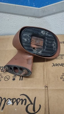 Espejo retrovisor monte carlo 1978-1987 lado del pasajero buen estado necesita vidrio olds ss Foto 1 de 4