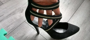 New Look ,Women's size 7/41 black 10.5cm/4" high heel,silver coloured zip detail - Picture 1 of 6