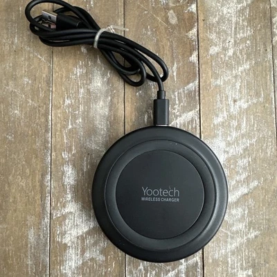 Almohadilla de carga inalámbrica Yootech para iPhones y Android F500 Foto 1 de 2