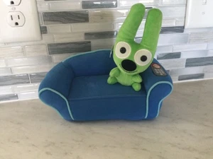 HALLMARK PLUSH TALKING "IT'S MOVIE NIGHT" HOOPS & YOYO COUCH WORKS (NO HOOPS) - Picture 1 of 18