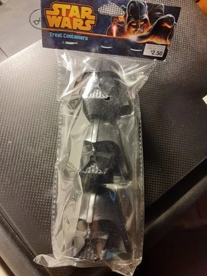 Star Wars Darth Vader Casco Paquete de 3 Contenedores de Golosinas de Fiesta Figura Huevo NUEVO Foto 1 de 2