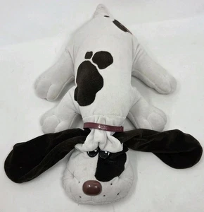 "Perro de peluche de 18"" Pound Puppy grande blanco con manchas marrones vintage 1985" - Imagen 1 de 8