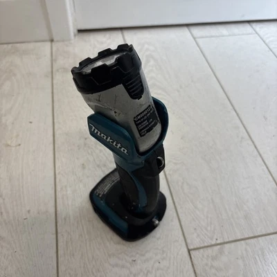 Makita DML802 18V Cordless LED Flashlight "BareTool" Work Light #2 - Image 1 of 4
