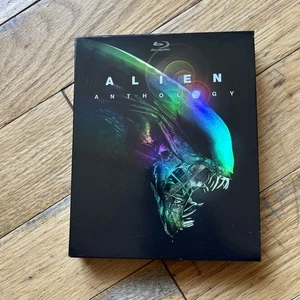 Alien Anthology (Blu-ray) 4 Movie Set W/ Bonus Discs EUC - Foto 1 di 15
