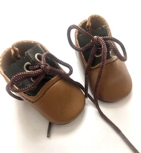 Puppenschuhe Schnürschuhe braun & schwarz harte Sohle niedriger Absatz 2" x 1" - Bild 1 von 3