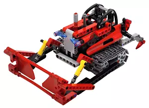 LEGO Technic 2-in-1 8272 Snowmobile (Alternate Bulldozer Assembly) No Book/Box - Picture 1 of 9