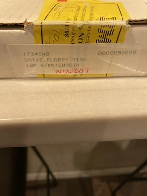 IBM 1.44MB 3.5in Bezeless 75H9549 Floopy Drive 75H9550 34Pin Floppy Drive. - Image 1 of 4