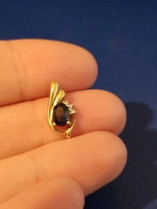 10K Yellow Gold Sapphire and Diamond Charm/Pendant 0.9g - Picture 1 of 5
