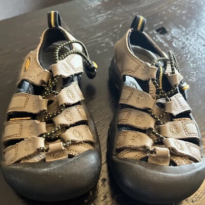 Keen Boys Sz 12 Sandals - Image 1 of 3
