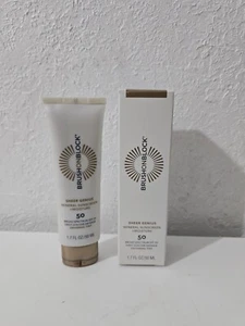 Protector solar mineral Brush On Block Sheer Genius tinte universal FPS 50 1,7 OZ - Imagen 1 de 7