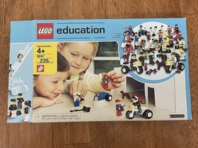 Lego 9247 Education Community Workers 2006 Incomplete