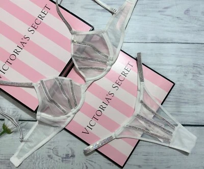 Victoria's Secret Sheer Shine Strap corte bajo Demi Bra conjunto de tanga blanco Foto 1 de 4