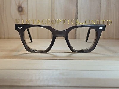 A.I. 光学老式1960年代角边安全眼镜框和玻璃镜片 — 第 1/4 张图片