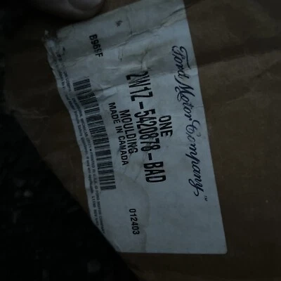 Puerta exterior moldeada original Ford 6W1Z-5420878-APTM Foto 1 de 3