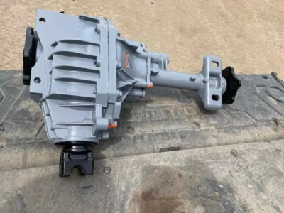 2007 - 2013 凯迪拉克凯雷德前轴差速器托架 3.42 比例原始设备制造商 — 第 1/3 张图片