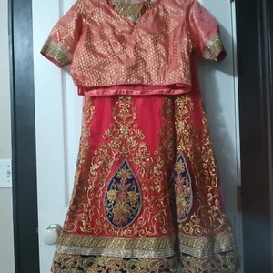 partywear sarees for women - Picture 1 of 3