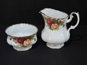 VINTAGE ROYAL ALBERT OLD COUNTRY ROSE CREAMER AND OPEN SUGAR BOWL - Picture 1 of 4