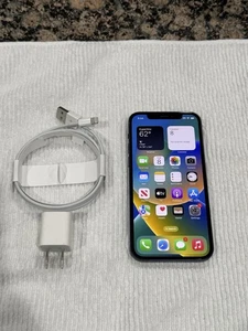 iPhone 12 64GB Unlocked Blue - Photo 1 sur 3