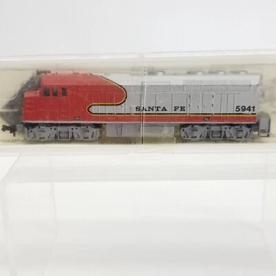 Model Power Santa Fe Locomotive 7544 F 40 PH Train Railroad 5941 Read N Scale - Image 1 of 4